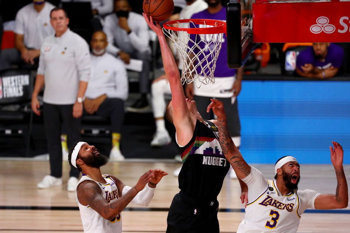 Nuggetsi se ne daju: Jokić, Murray i Grant presudili Lakersima za prvu pobjedu u finalu Zapada
