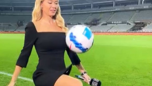 Diletta odlučila pokazati svoje fudbalske sposobnosti, ali se nije baš proslavila