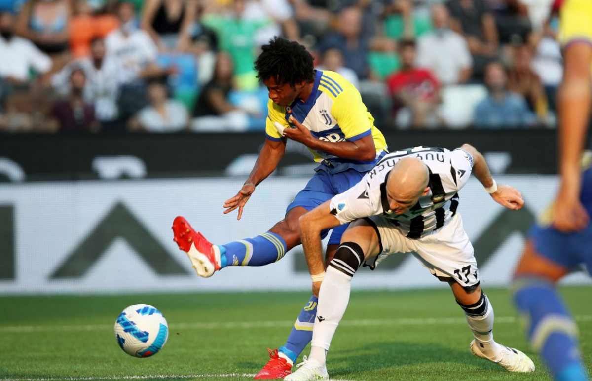 VAR spasio Udinese u 95. minuti utakmice: Juventus vodio 2:0, pa osvojio samo jedan bod VAR spasio Udinese u 95. minuti utakmice: Juventus vodio 2:0, pa osvojio samo jedan bod