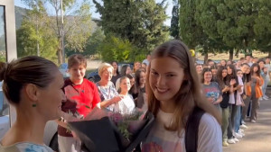 Osvojila tri medalje, vratila se u Mostar i došla u školu, a onda je dočekale scene za pamćenje!