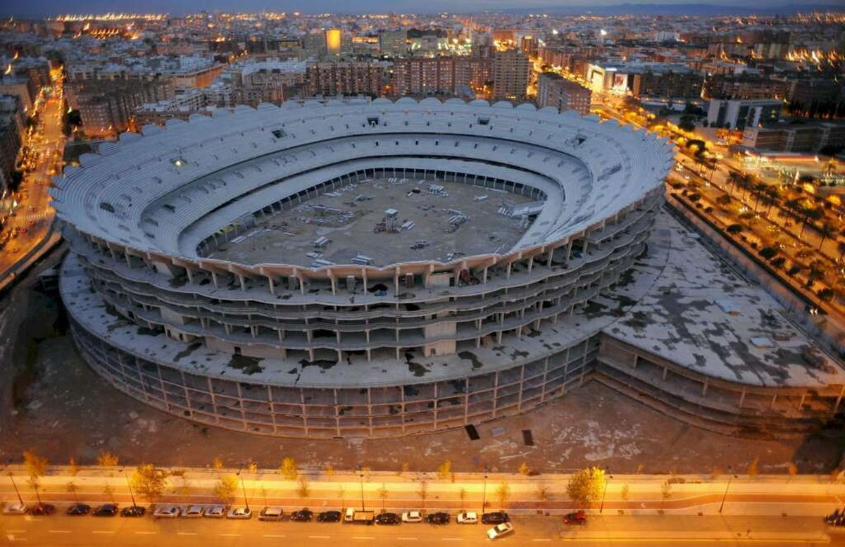 Novi šamar za stadion kultnog imena: Umjesto da postane hram fudbala prepušten je sam sebi
