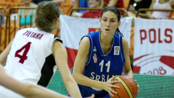 Nikolina Nikolić potpisala za Play Off Nikolina Nikolić potpisala za Play Off