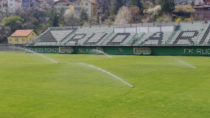 Zasijao i stadion Pod Vardom