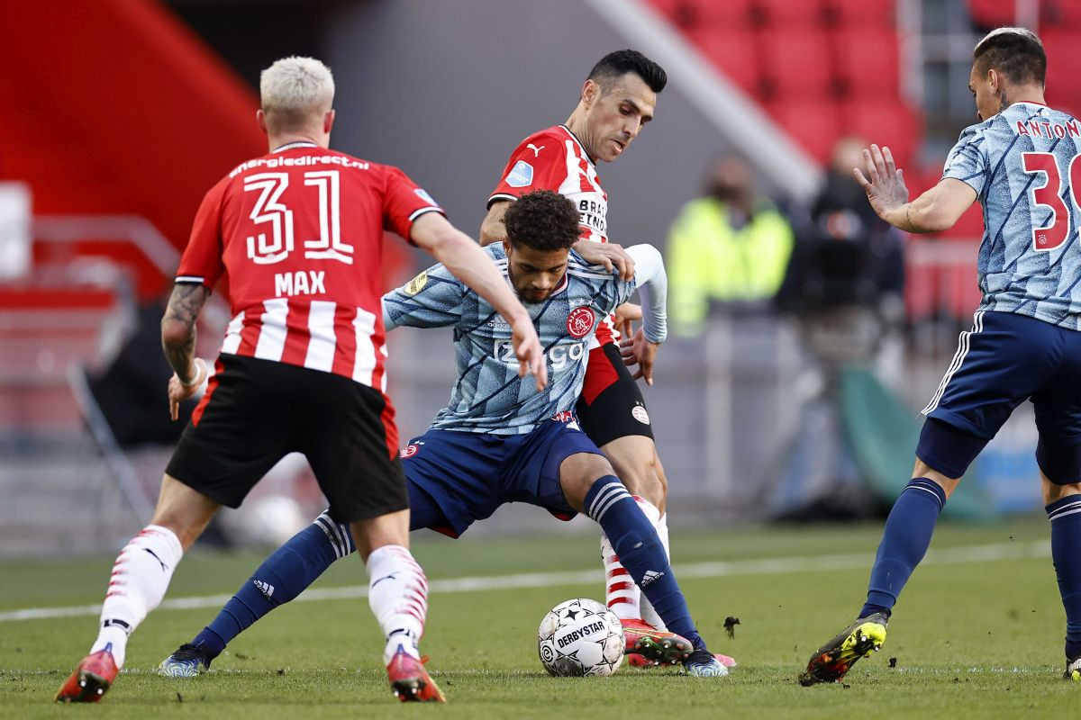 Drama u holandskom derbiju: Remi u Eindhovenu i penal koji će možda odlučiti prvaka