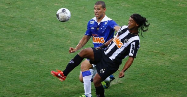 Gleda li ovo Scolari: Ronaldinho opet sjajan