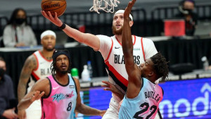 Vratio se Nurkić, imao je najviše skokova na utakmici