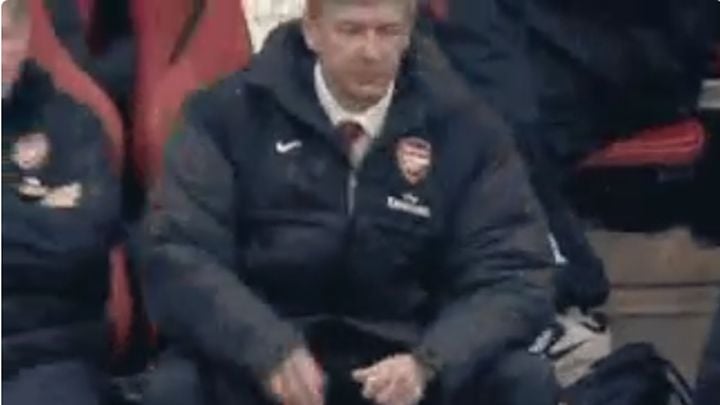 Sol na ranu: Wengera i Arsenal ismijavaju na Twitteru