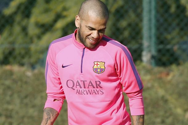 Alves poklonio gol Malagi Alves poklonio gol Malagi