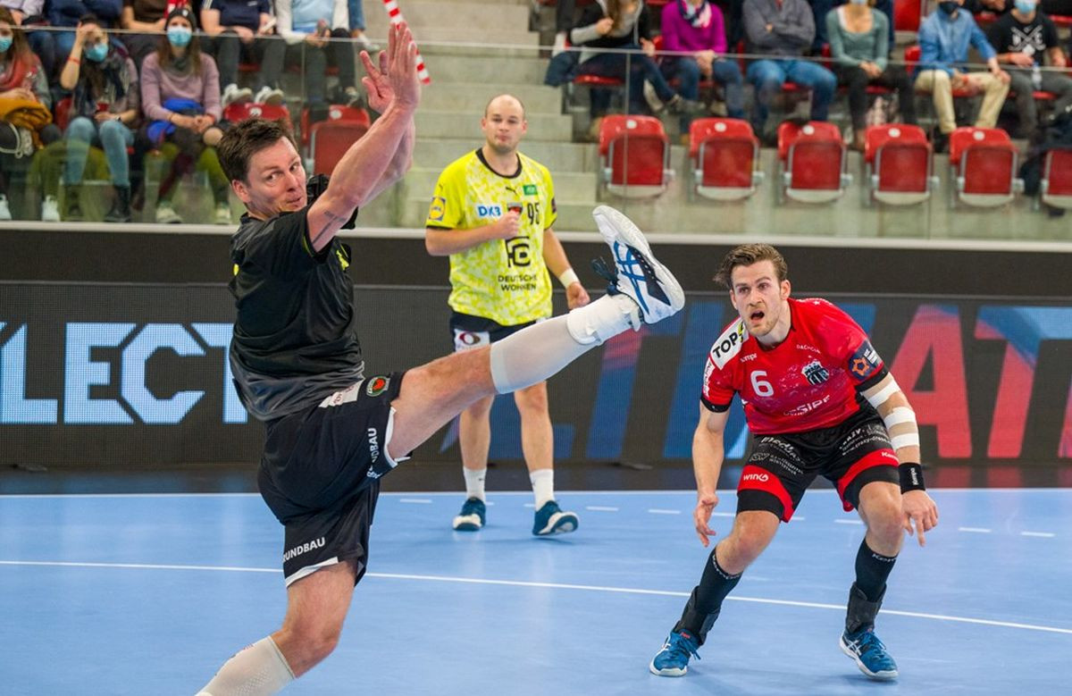 Legendarni rukometaš stao na gol, mnogim je "očitao lekciju" u branjenju Legendarni rukometaš stao na gol, mnogim je "očitao lekciju" u branjenju