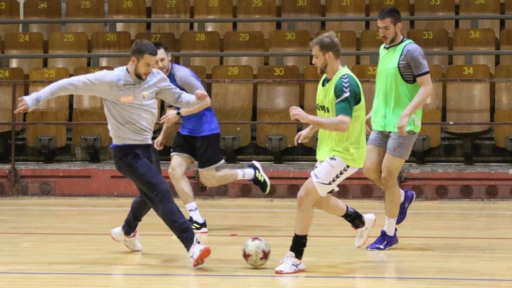 Šuman odabrao 16 igrača na koje će računati večeras protiv Bjelorusije