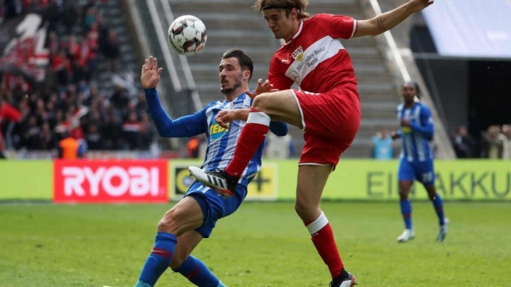 Stuttgart i HSV nastavljaju borbu za Bundesligu, Heidenheim ih prati u stopu