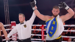 Bosanski čelik demolirao Turčina!