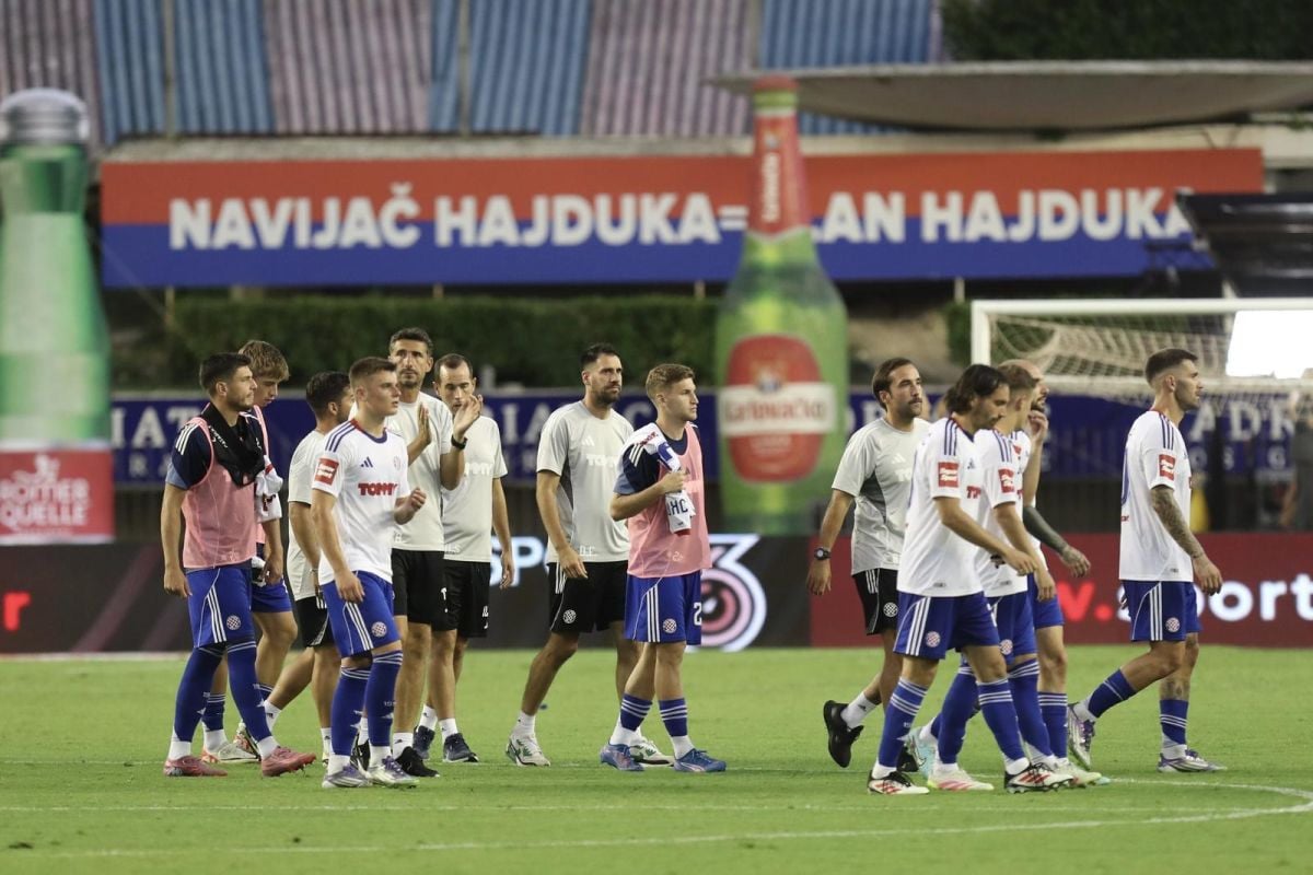 Ono što se desilo nakon meča na Poljudu ozbiljna je sramota za igrače Hajduka Ono što se desilo nakon meča na Poljudu ozbiljna je sramota za igrače Hajduka
