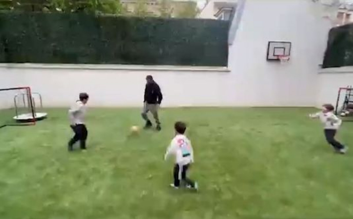 Antonela objavila video kako Messi igra lopte s djecom, pa mu poručila: "Pusti ih neka pobijede"