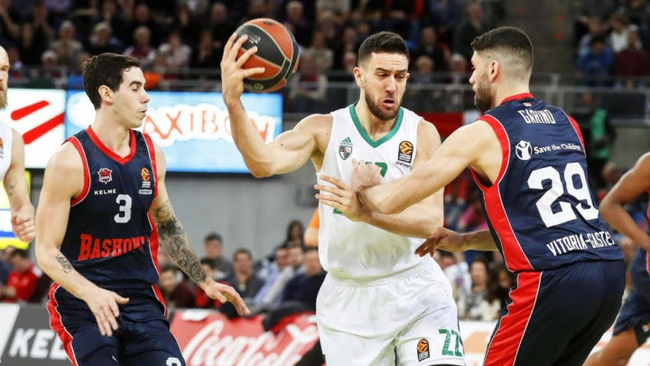 Micić iz Žalgirisa u Efes Pilsen