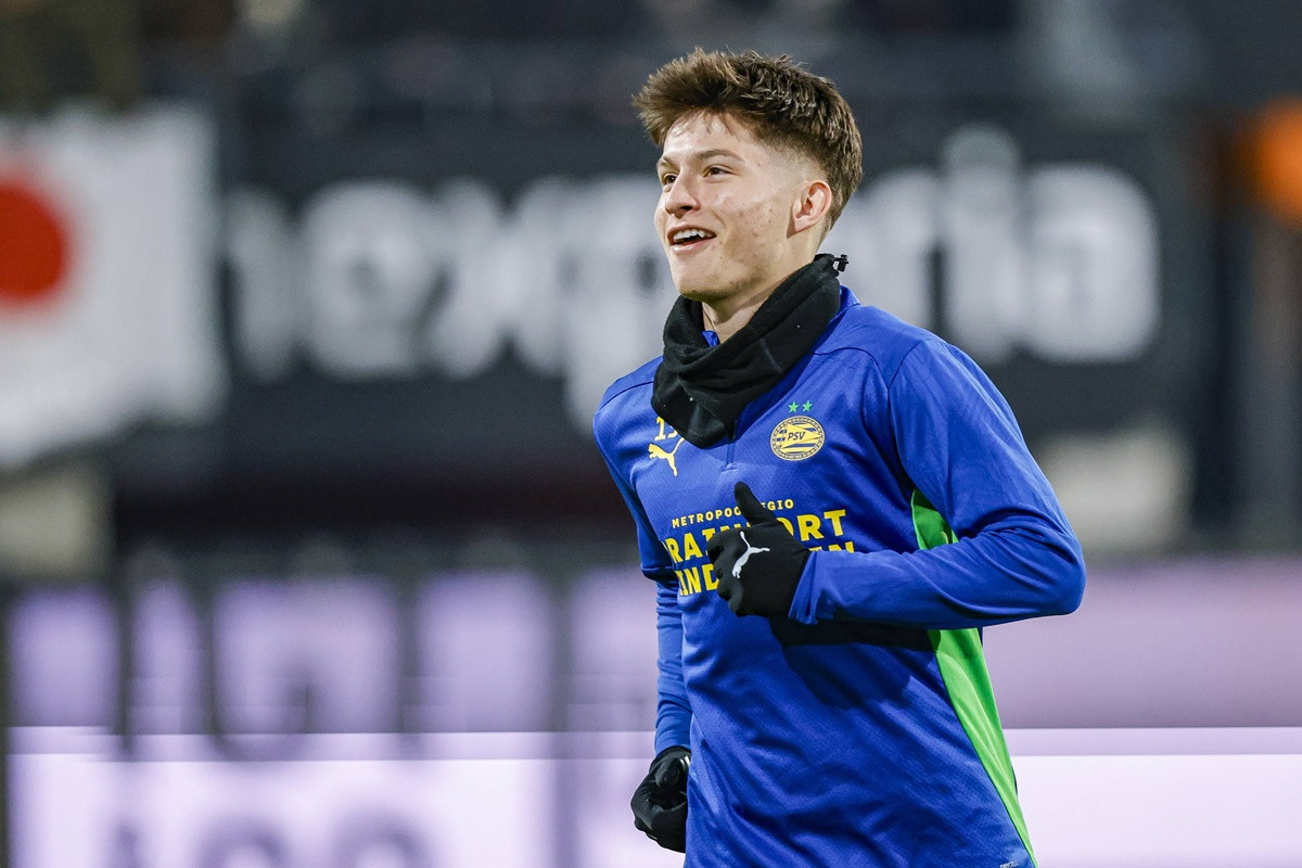 Pao veliki rival: Esmir Bajraktarević s PSV-om na dva koraka od osvajanja velikog trofeja