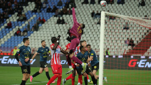 Crvena zvezda ima čudovište od fudbalera: Večeras je cijela Srbija shvatila ko je Andrija Maksimović