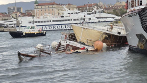 Strašno nevrijeme "potopilo" Split, tužne fotografije stižu sa stadiona Hajduka!