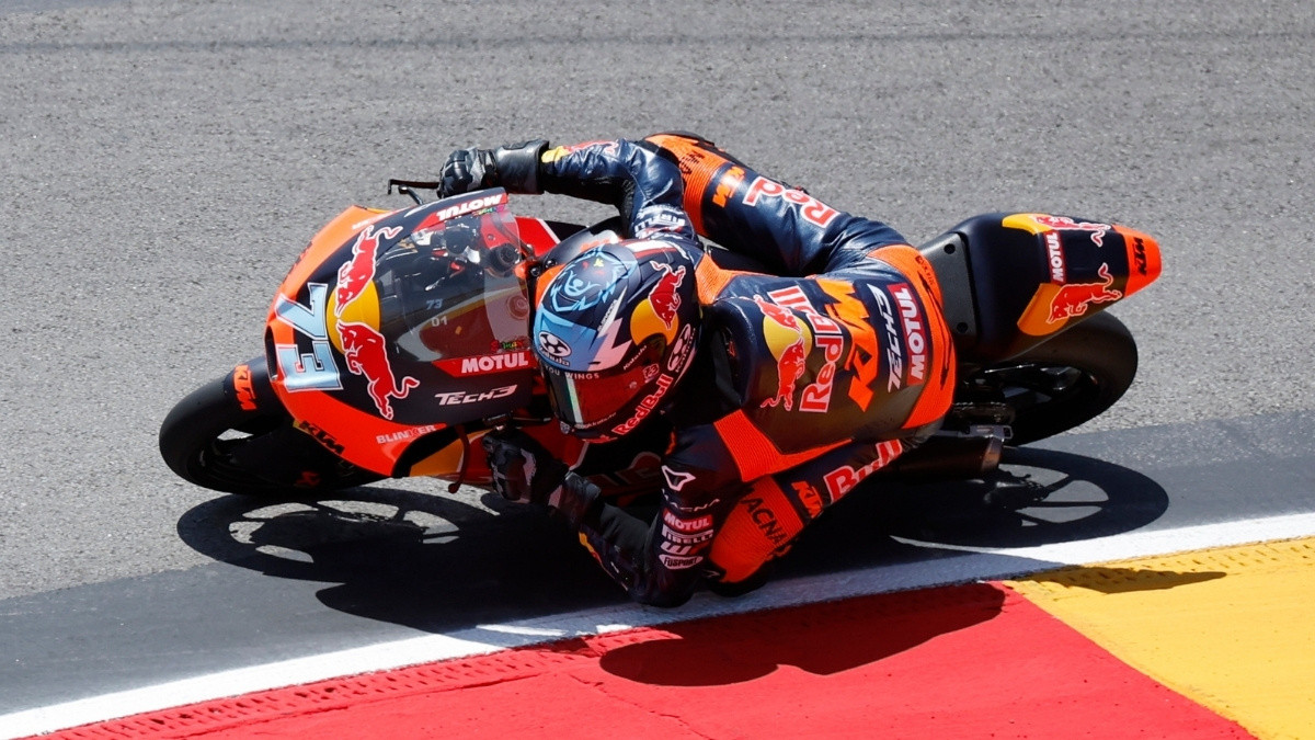 Šef Tech3 tima odgovorio na glasine: "100 posto smo posvećeni KTM-u" Šef Tech3 tima odgovorio na glasine: "100 posto smo posvećeni KTM-u"