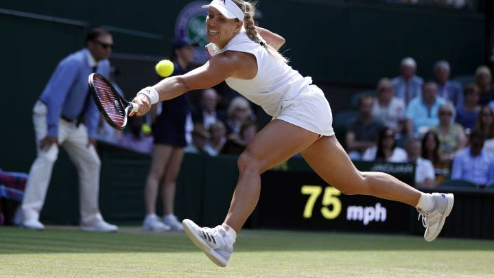 Kerber razbila Ostapenko za finale Wimbledona