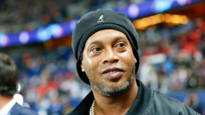 Brazilci nisu oduševljeni: Ronaldinho otkrio favorita za Zlatnu loptu, uživa u njegovoj magiji