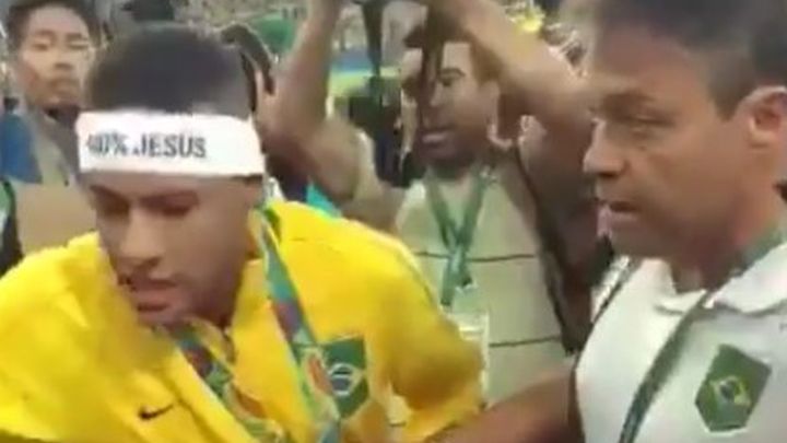 Umalo fizički sukob Neymara i navijača