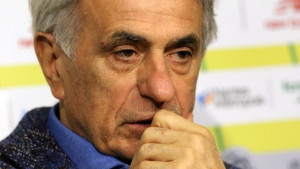 Vahid Halilhodžić i njegovi igrači uspjeli napustiti ratnu zonu