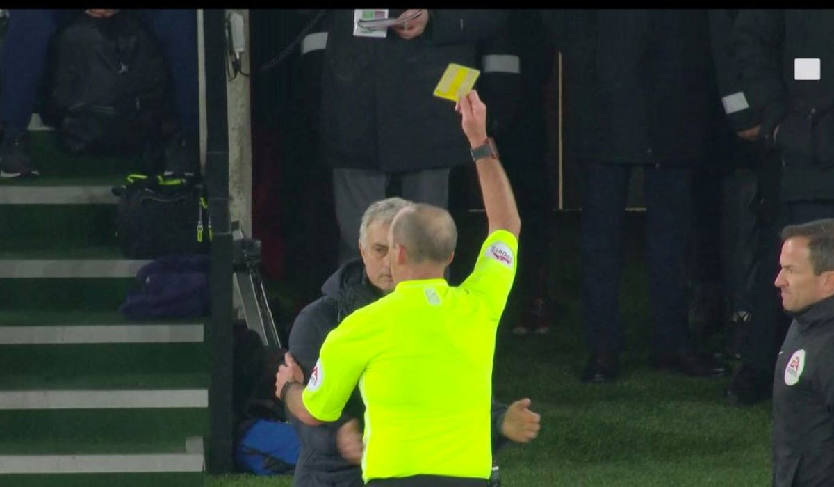 Niko kao Mourinho: Špijunirao šta pišu treneri Southamptona, pa dobio žuti karton