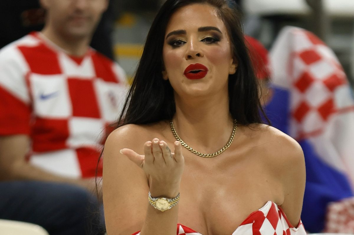 Zvijezde Mundijala poslale Ivani Knoll sočne poruke, ona ih je šokirala odgovorom! Zvijezde Mundijala poslale Ivani Knoll sočne poruke, ona ih je šokirala odgovorom!