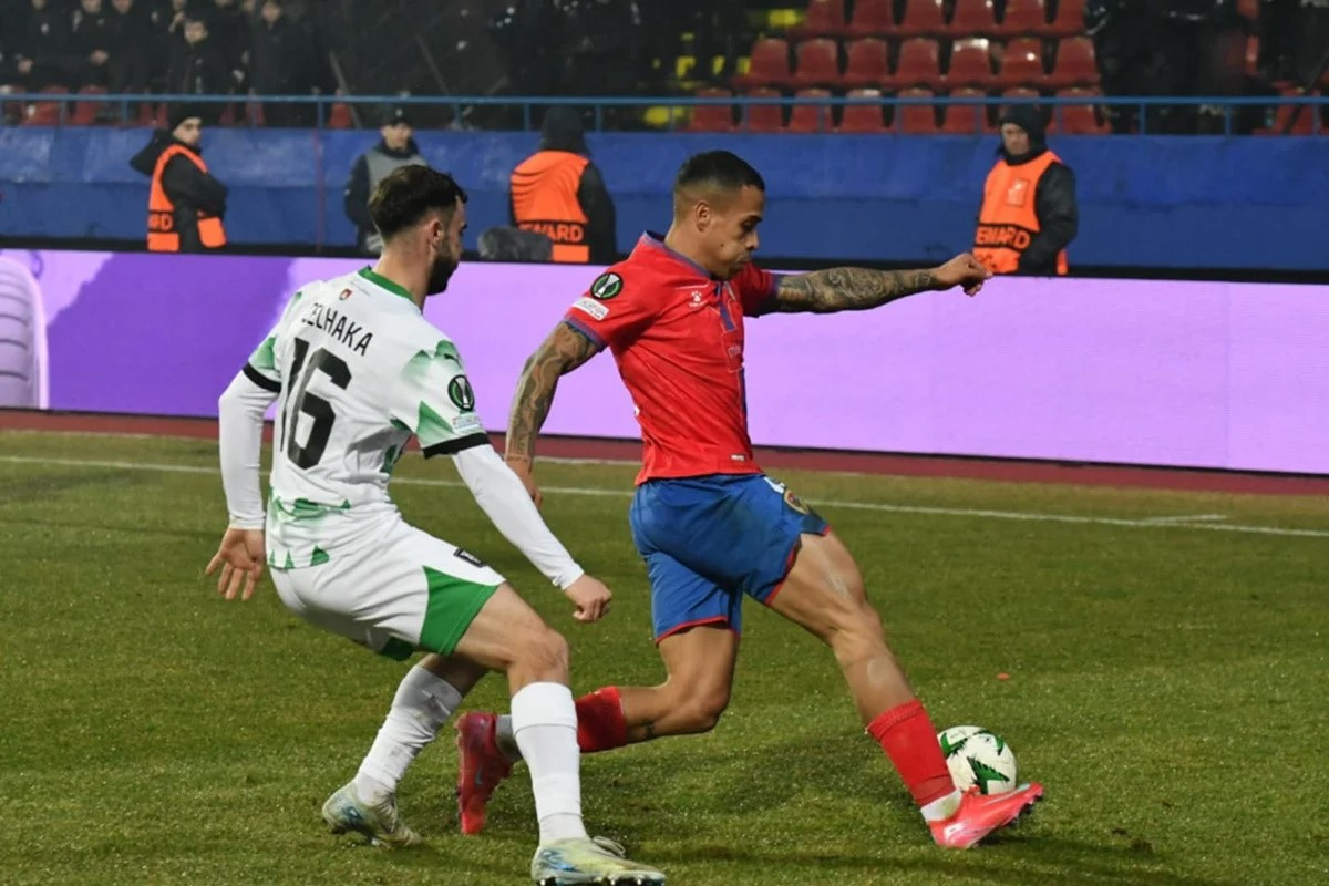 Sve je spremno za spektakl u Sloveniji: Poznate postave Olimpije i Borca Sve je spremno za spektakl u Sloveniji: Poznate postave Olimpije i Borca