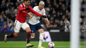 Manchester United je bacio Spurse na koljena, a onda...