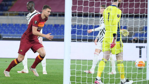 Džeko nikome u karijeri nije postigao toliko golova kao Manchester Unitedu
