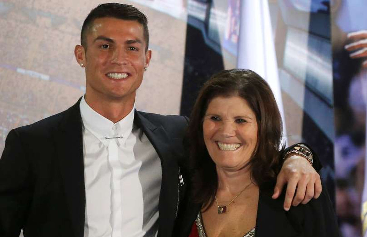 Ronaldo majci zabranio gledanje utakmica Ronaldo majci zabranio gledanje utakmica