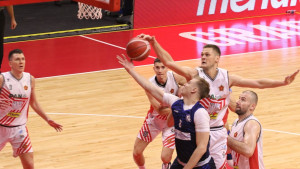 Široki slavio u Mejdanu