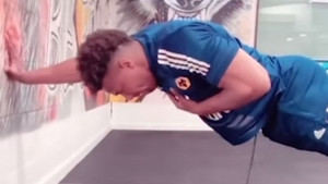 Adama Traore pokazao kakve vježbe radi u teretani i potvrdio da ne diže tegove