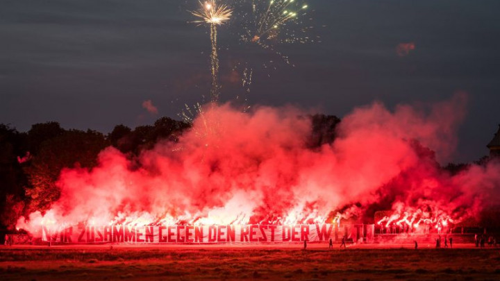 Navijači Dynamo Dresdena priredili nestvarne scene svojim igračima