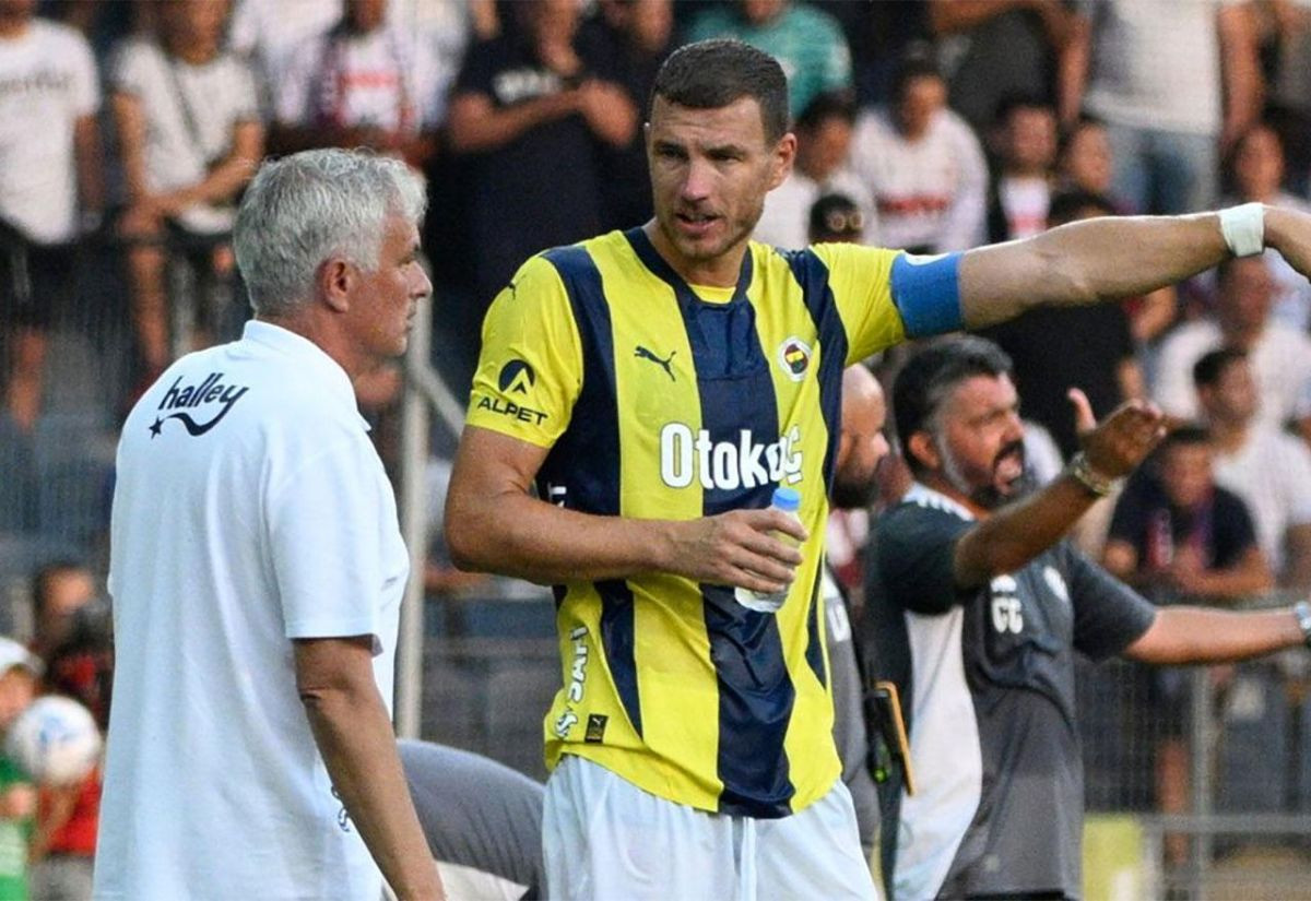 Zna se ko je tu kada je najteže: Edin Džeko ušao i zabio! Zna se ko je tu kada je najteže: Edin Džeko ušao i zabio!
