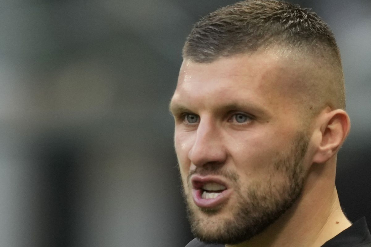 Možda je tako i najbolje: Nakon vijesti da stiže u Hajduk, Ante Rebić povukao radikalan potez!