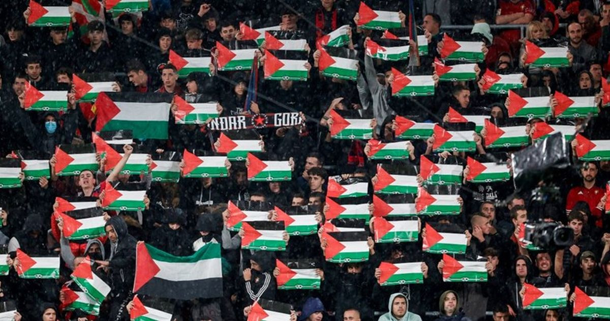 Navijači Osasune ponosno podigli zastave Palestine u zrak - Izraelac nije smio doći na utakmicu