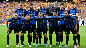 Inter izgubio od Lensa golom u 90. minuti, Džeko krenuo od prve, ali nije napravio mnogo