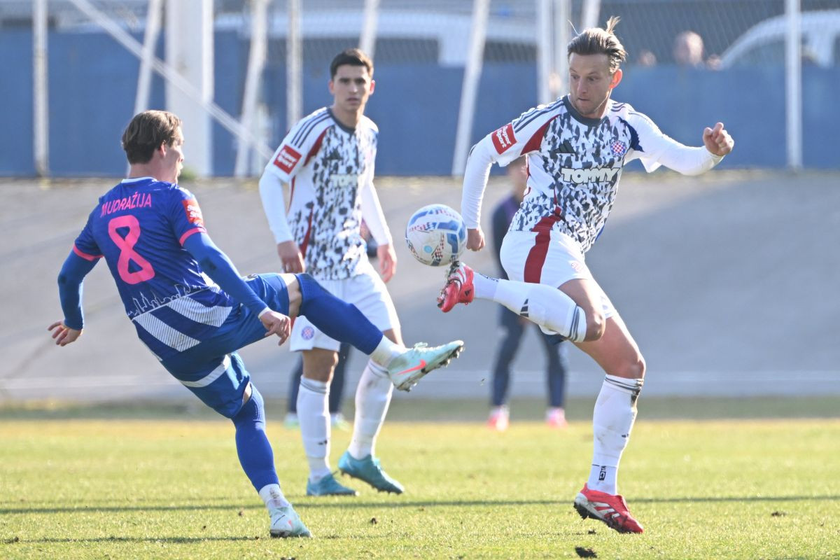 Šlag dolazi na kraju! Sprema se najbolji transfer u Hrvatskoj ove zime: "Imaju još 10 dana" Šlag dolazi na kraju! Sprema se najbolji transfer u Hrvatskoj ove zime: "Imaju još 10 dana"