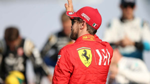 Vettel: Volio bih ostati u Ferrariju