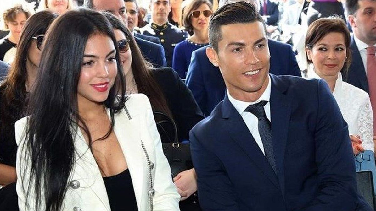 Ronaldo sjedi u jacuzziju i čeka Georginu... Je li ovaj video greškom objavljen?