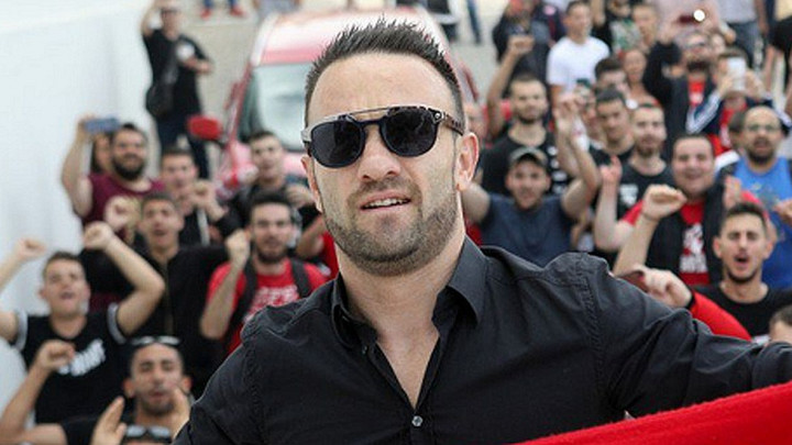 Mathieu Valbuena stigao na potpisivanje ugovora, navijači priredili doček!
