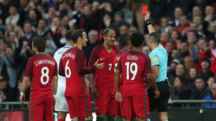 Engleska slavila u utakmici koja će se pamtiti po Alvesu