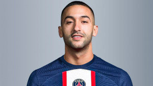 Fotografisao se u dresu PSG-a i bio sretniji nego ikad, a u ponoć dobio šokantne vijesti