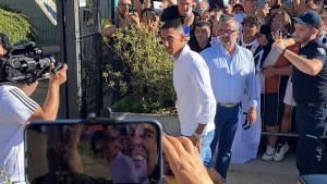 Di Maria stigao na ljekarske preglede, iznenadio se kada je vidio da ga čekaju navijači