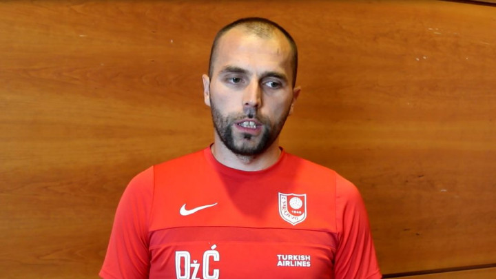 Dženis Ćosić: Zadovoljni smo kako igrači rade na pripremama, većina će igrati danas