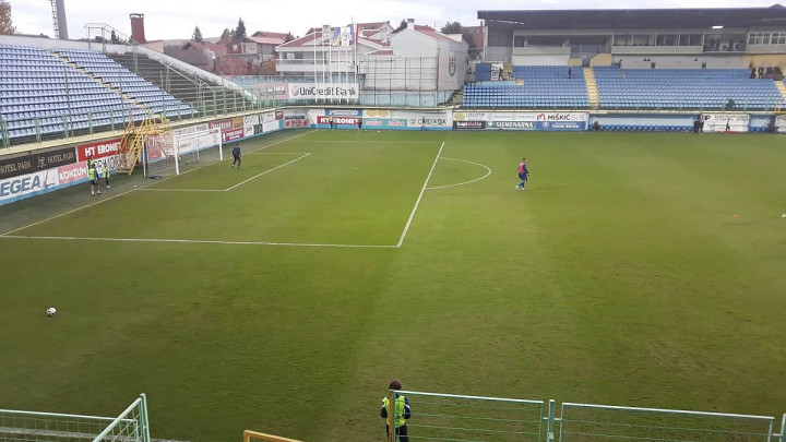 Pogledajte kako izgleda teren stadiona Pecara nakon silnih padavina