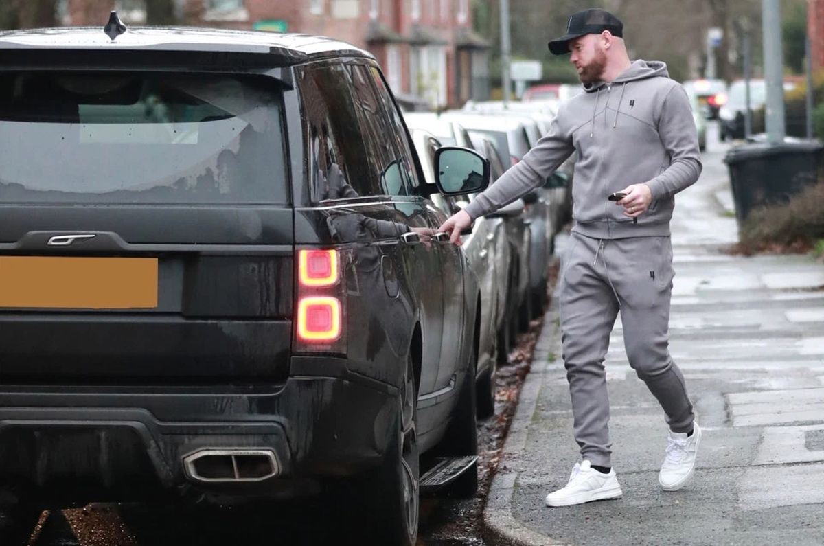 Rooney počeo voziti nakon što mu je istekla dvogodišnja kazna i odmah napravio grešku 